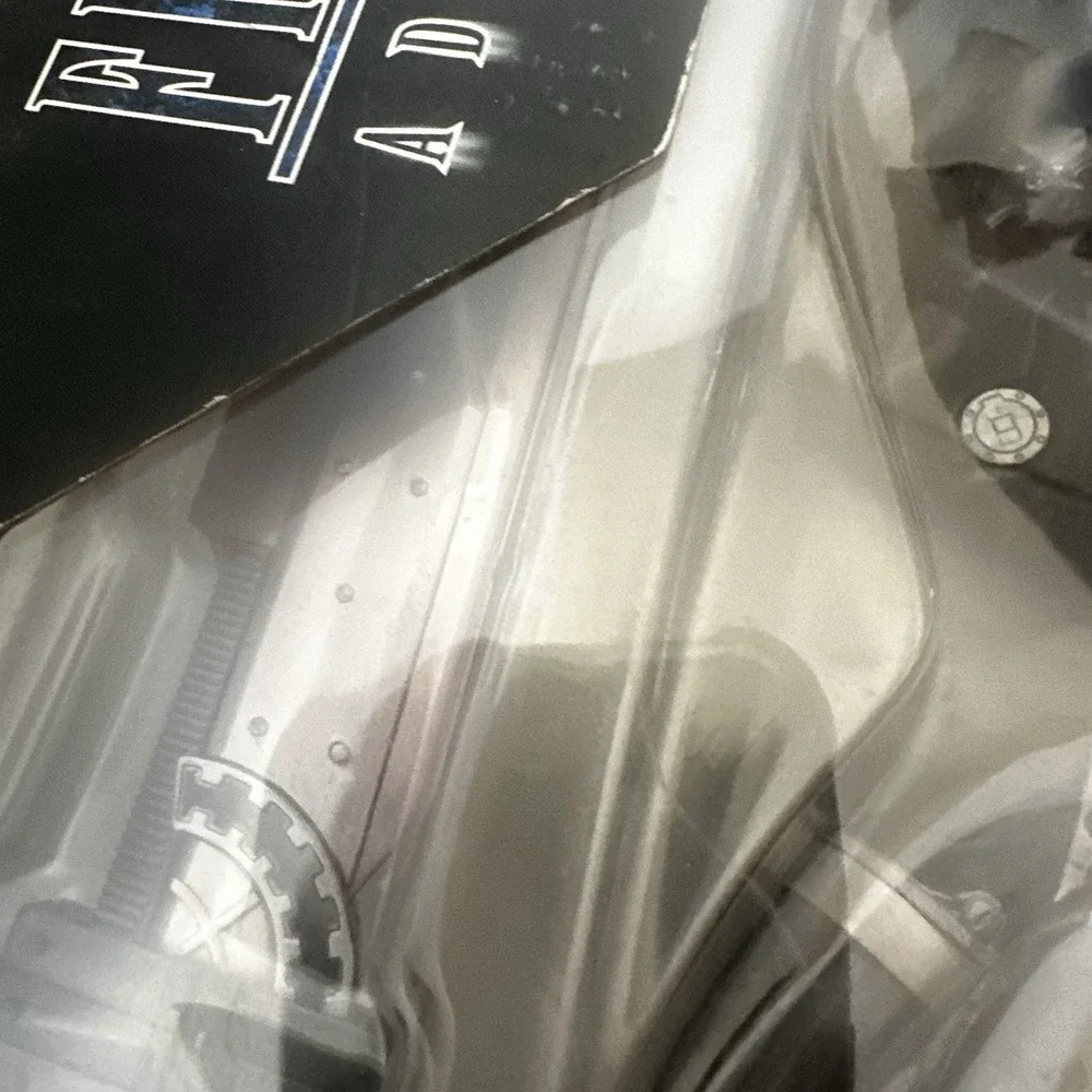 Final Fantasy VII Advent Children - Cloud & Fenrir Figure no.0 (Play Arts, 2005)